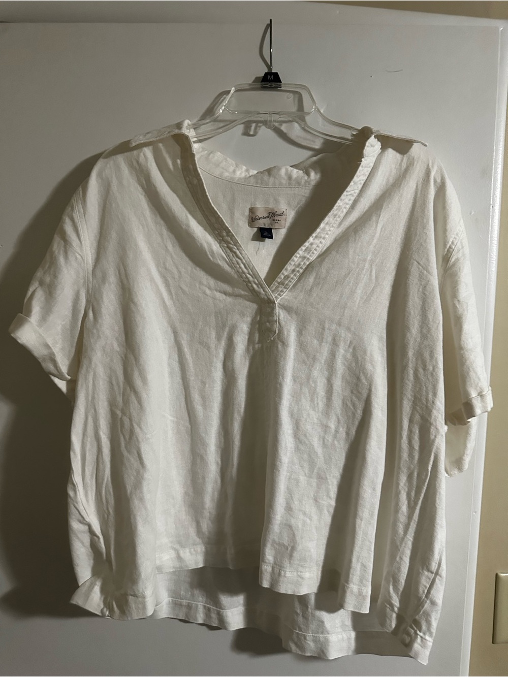 Universal Thread White Linen Blend V-Neck Short Sleeve Blouse